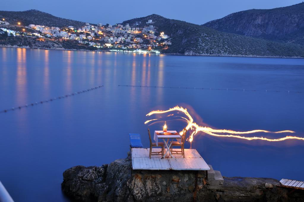 Caretta Hotel Kalkan Exterior foto