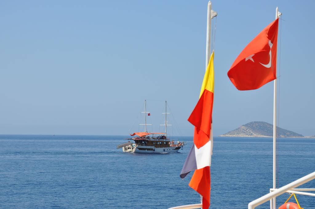 Caretta Hotel Kalkan Exterior foto