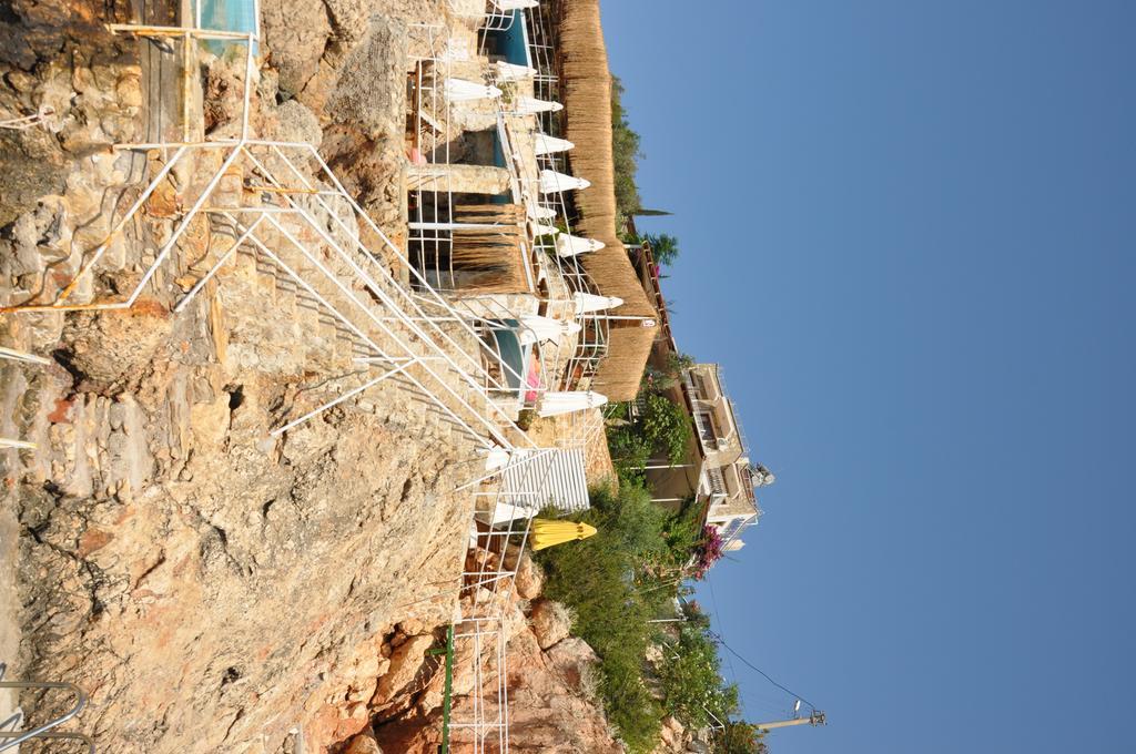 Caretta Hotel Kalkan Exterior foto