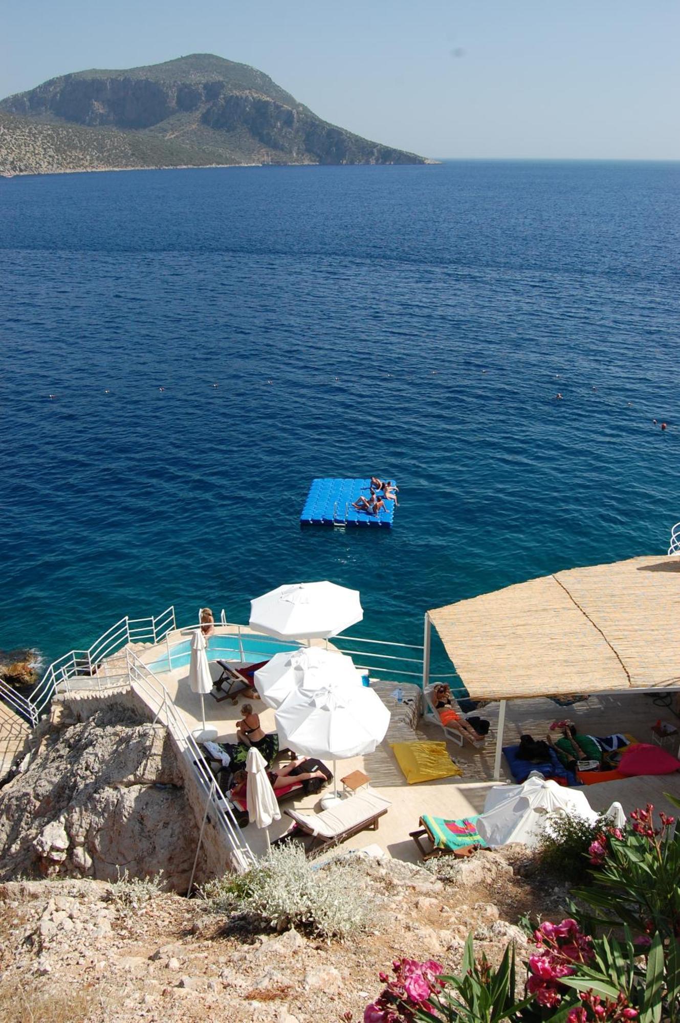 Caretta Hotel Kalkan Exterior foto