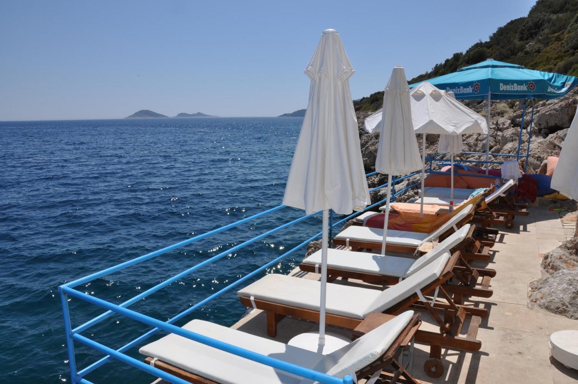 Caretta Hotel Kalkan Exterior foto
