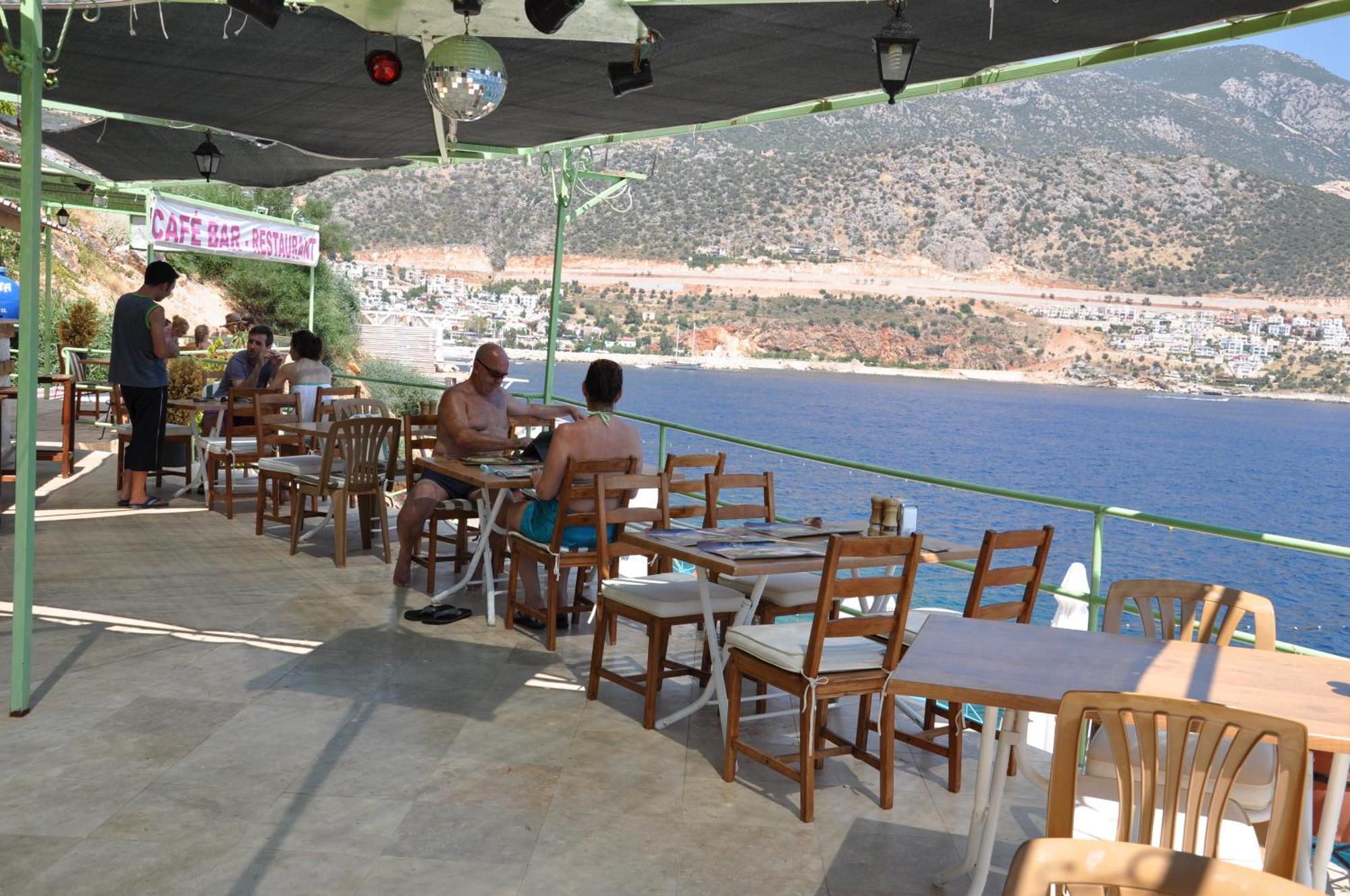 Caretta Hotel Kalkan Exterior foto